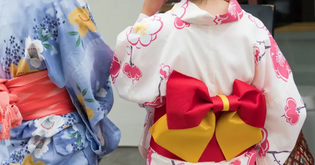 Yukata (Casual Summer Kimono)