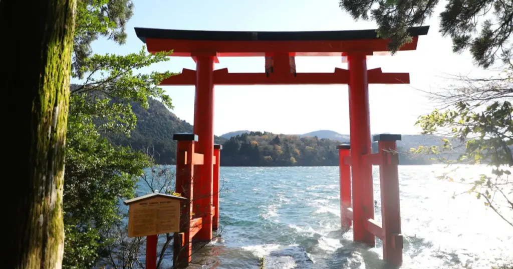 Hakone Shrine Torii Gate on Lake Ashi