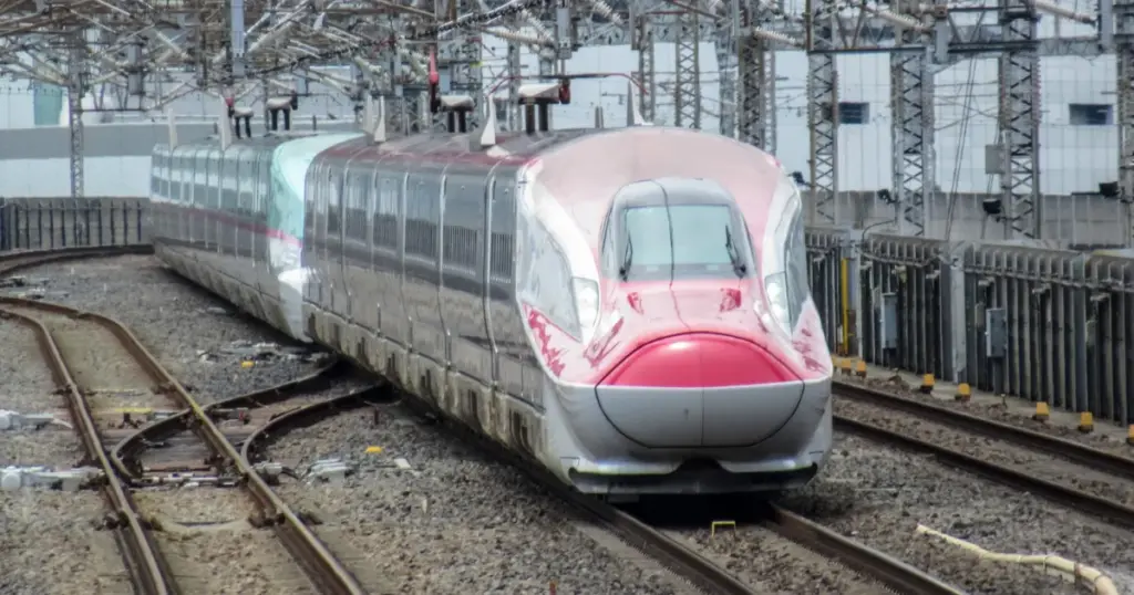 Rolling Stock: E6 Series Komachi Trains