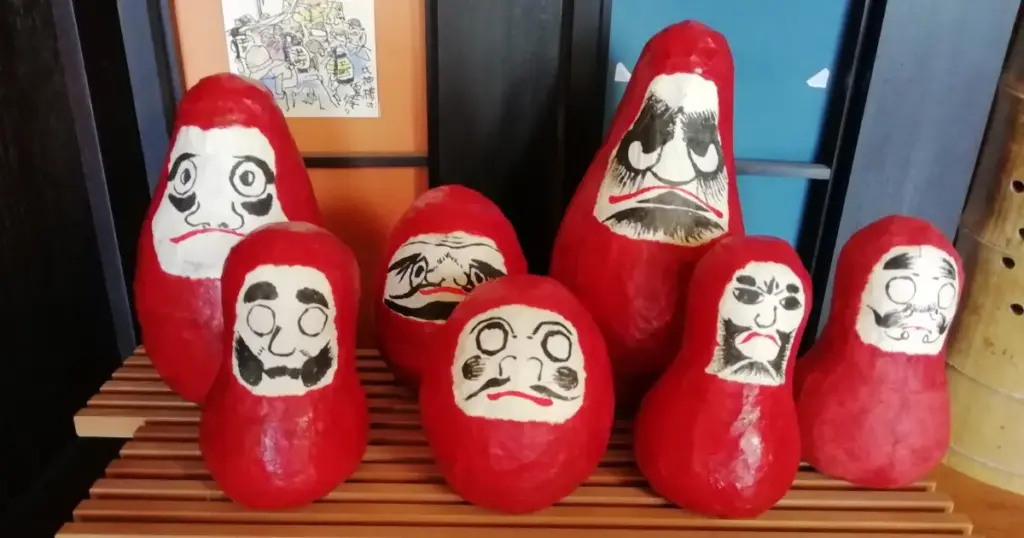 Modern Artistic Interpretations of Daruma
