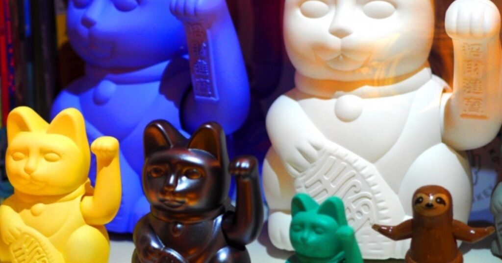 Color Symbolism in Maneki Neko