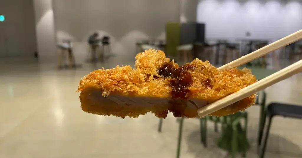 Sangen Pork Tonkatsu Bento what is inside and how it tastes