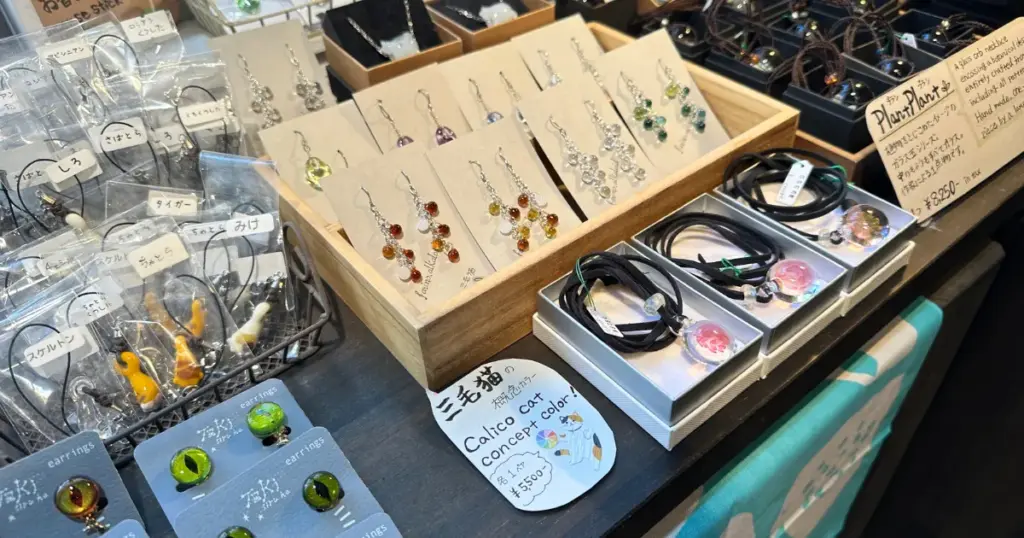 Final Thoughts on Little Museum of Glass Art Books