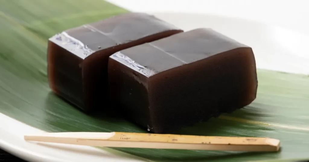 This picture shows a Japanese traditional sweet(Yokan).